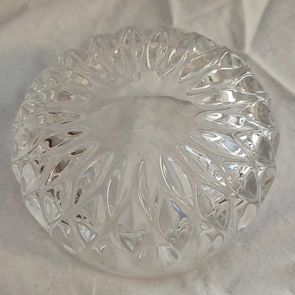 VINTAGE Faceted Clear Glass Candy or Trinket Dish with Lid - Picture 5 of 8